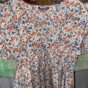 SHEIN floral top L new without tags
